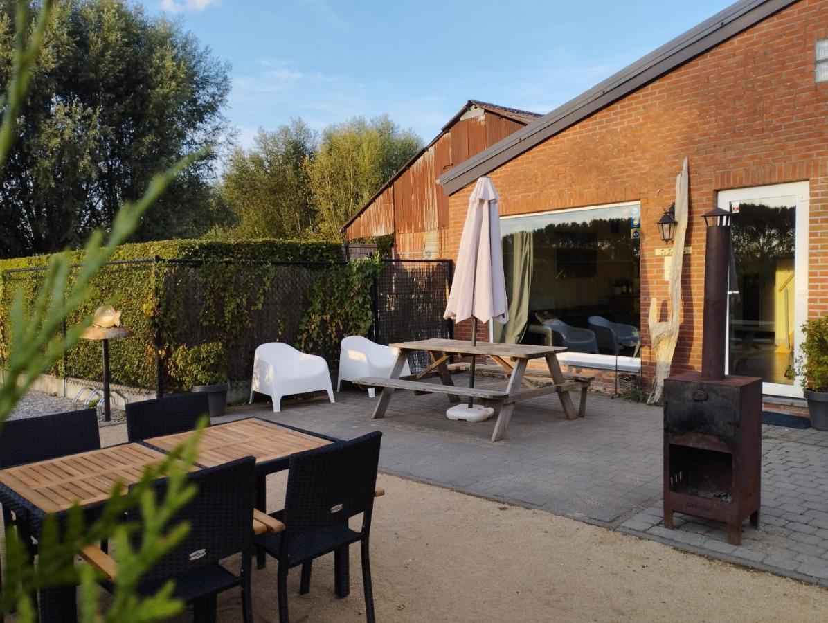 De Smishoeve Met Kinderpret, Dieren En Wellness Heers ภายนอก รูปภาพ