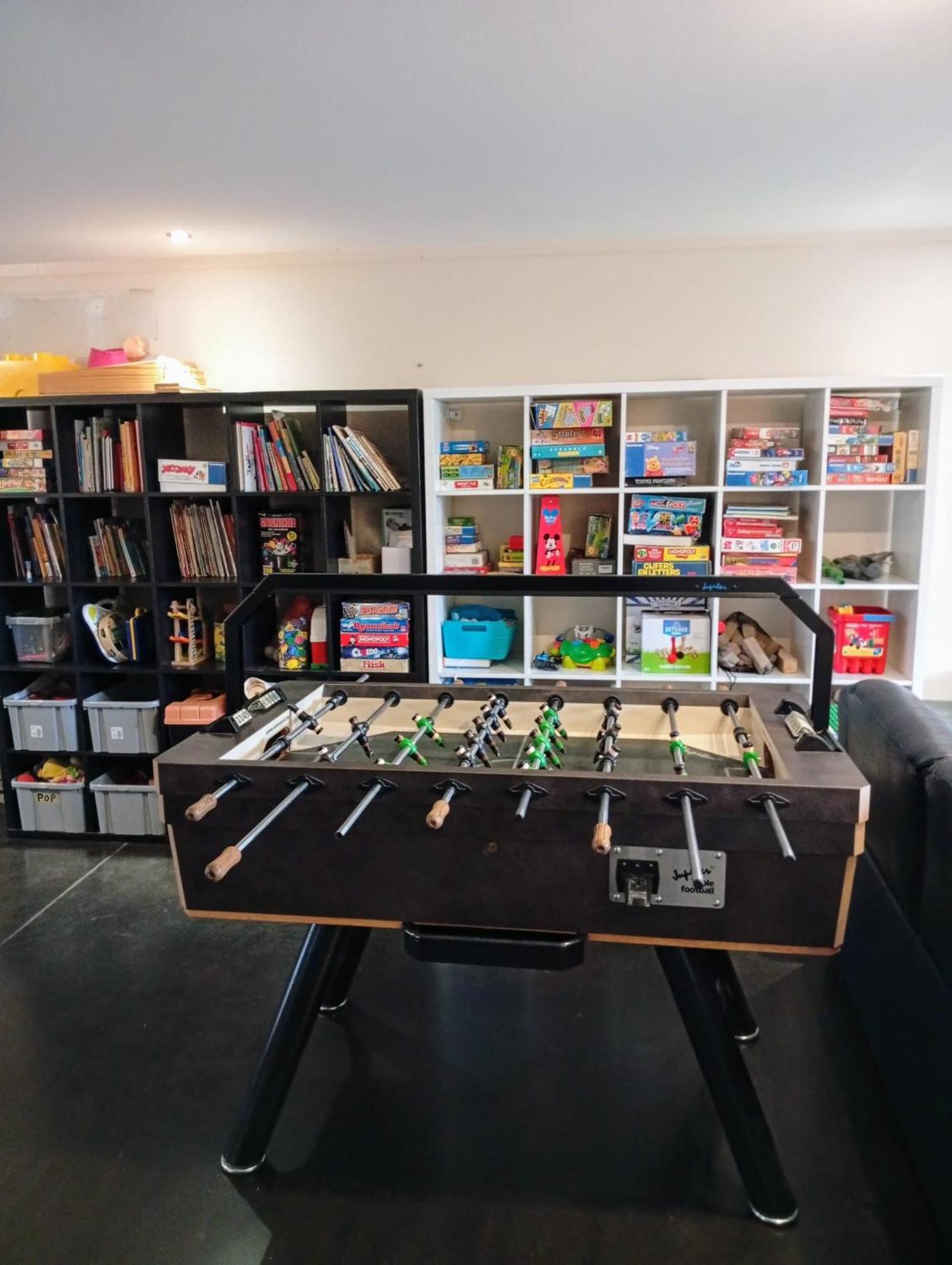 De Smishoeve Met Kinderpret, Dieren En Wellness Heers ภายนอก รูปภาพ