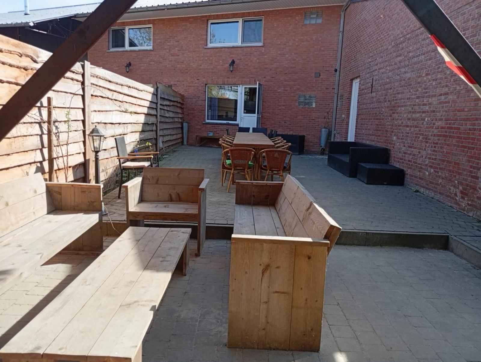De Smishoeve Met Kinderpret, Dieren En Wellness Heers ภายนอก รูปภาพ
